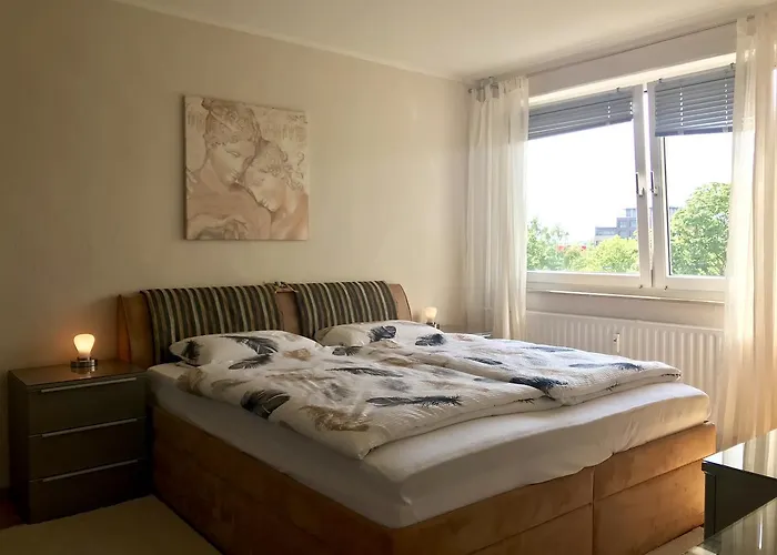 Profair Near Fairgrounds- Entrance Sud * Hannover