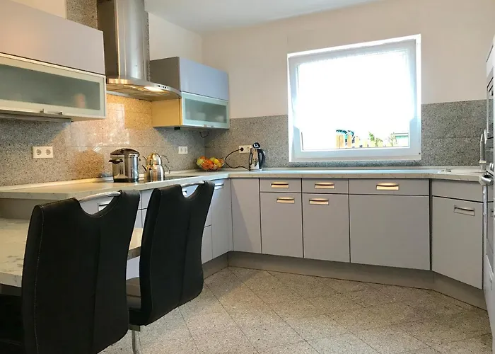 Apartment Profair Near Fairgrounds- Entrance Sud *