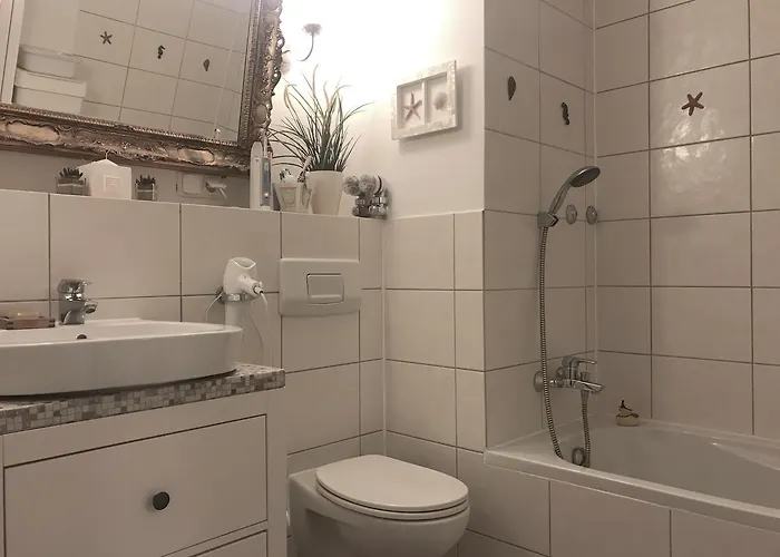 Profair Near Fairgrounds- Entrance Sud * Hannover