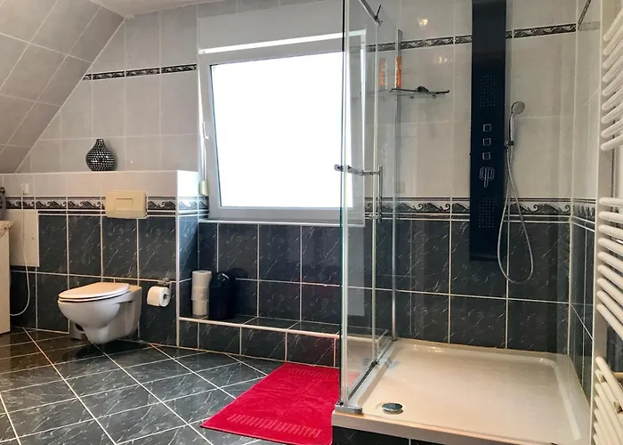 Profair Near Fairgrounds- Entrance Sud *